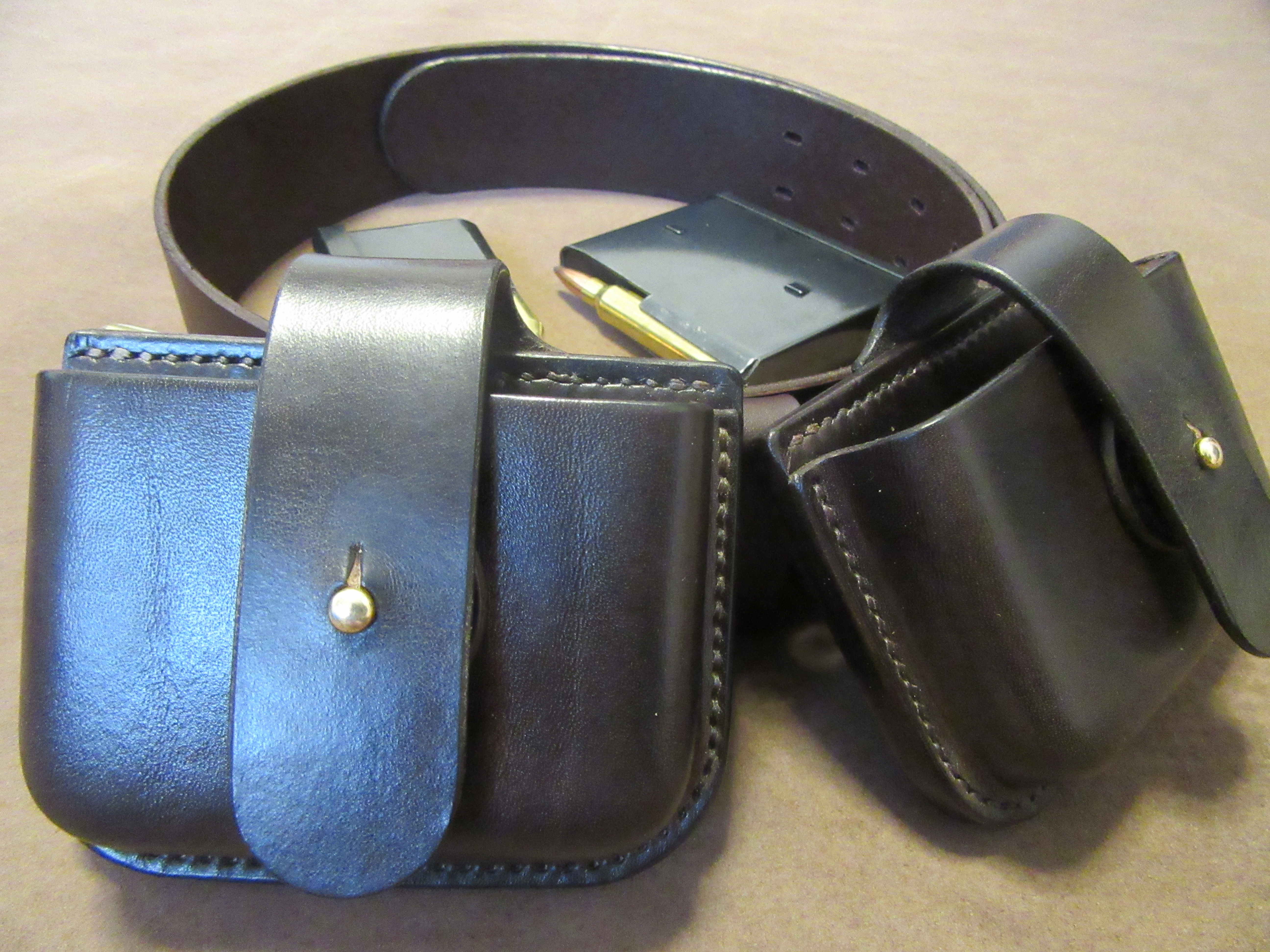 safari leather pouches